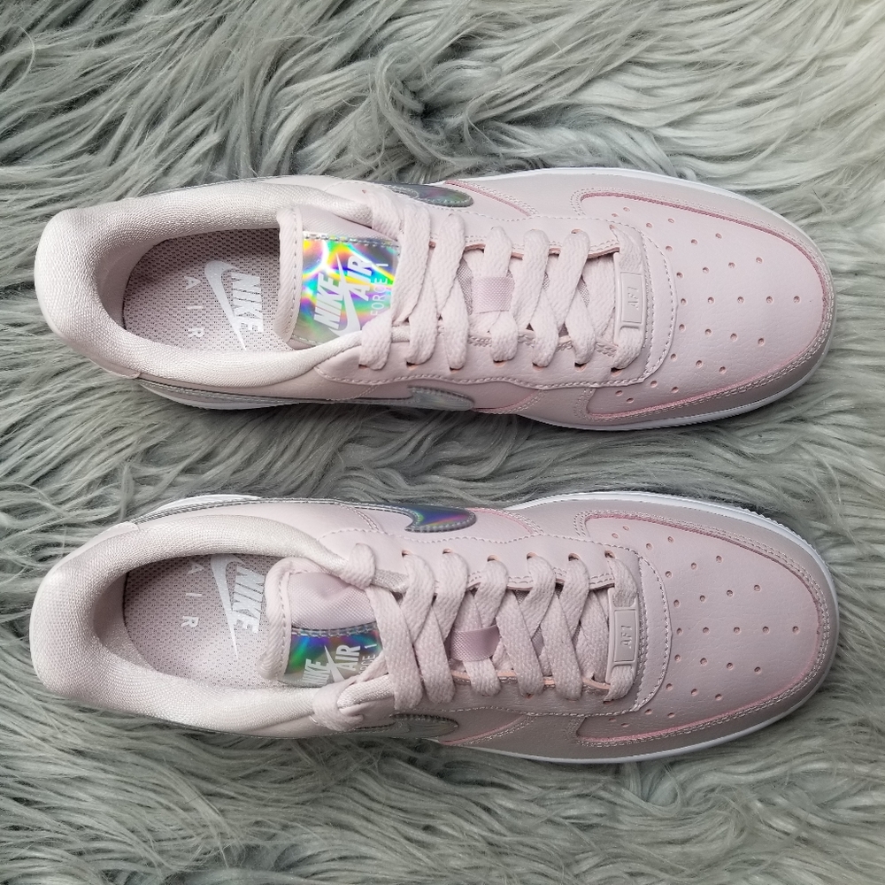 💕 Nike Air Force 1 Low Pink Iridescent 💕 - Picture 4 of 5